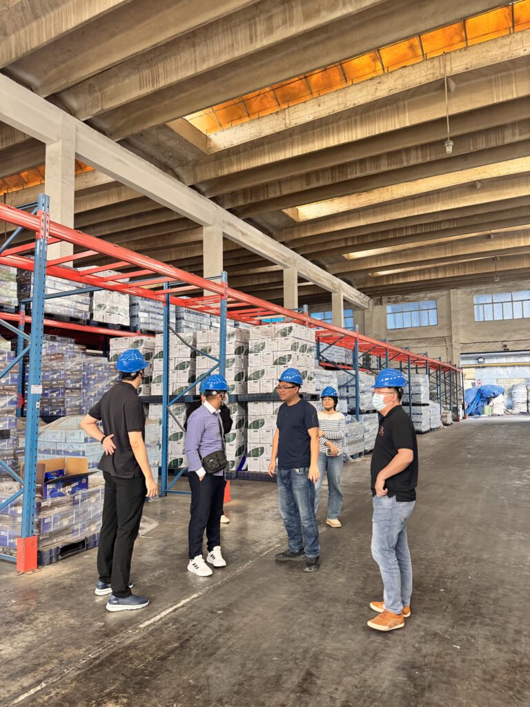 Visit the liquid fertilizer warehouse