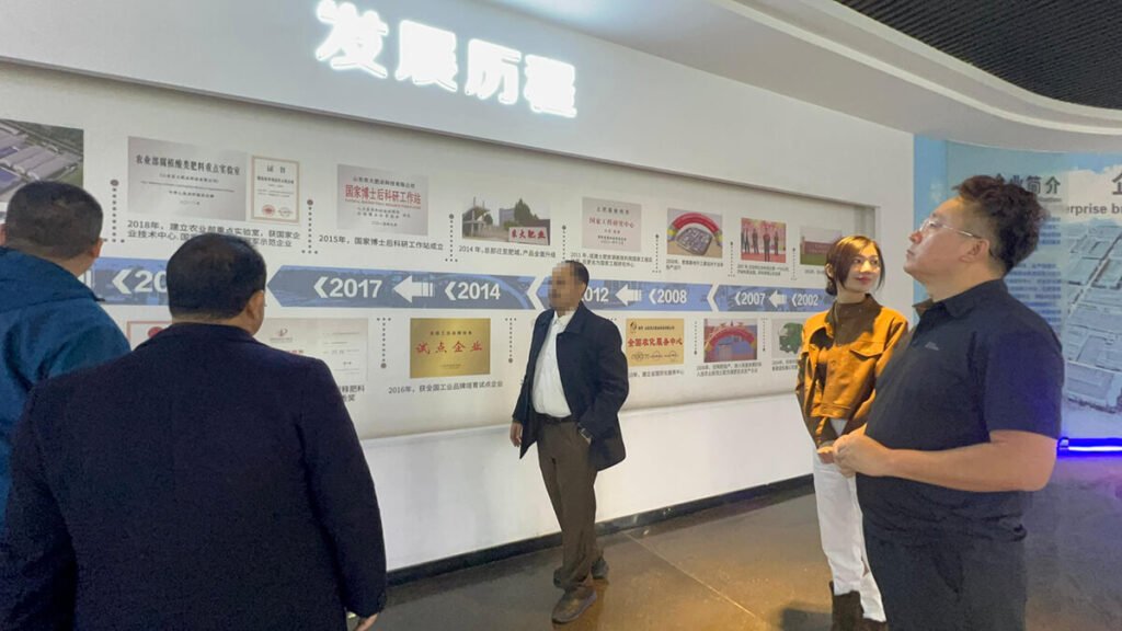 Yemeni customers visited Risso's corporate culture