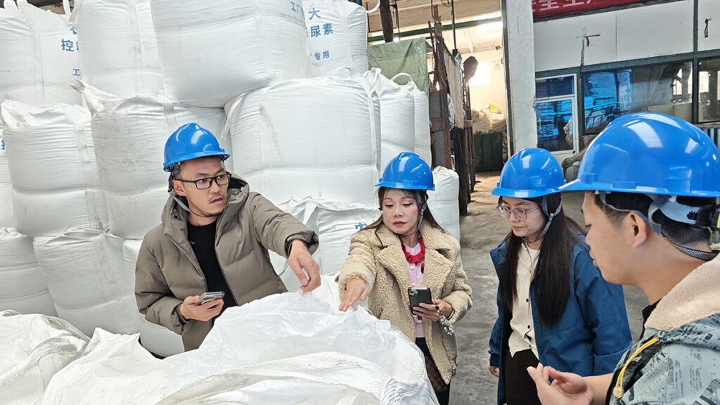 Malaysian clients visit Risso Fertilizer Factory in China for business cooperation and technical exchange2