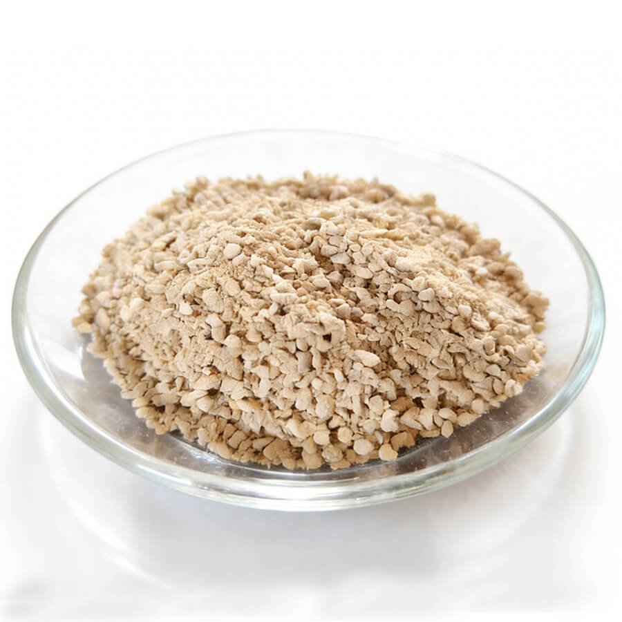 Light brown flaky animal urea